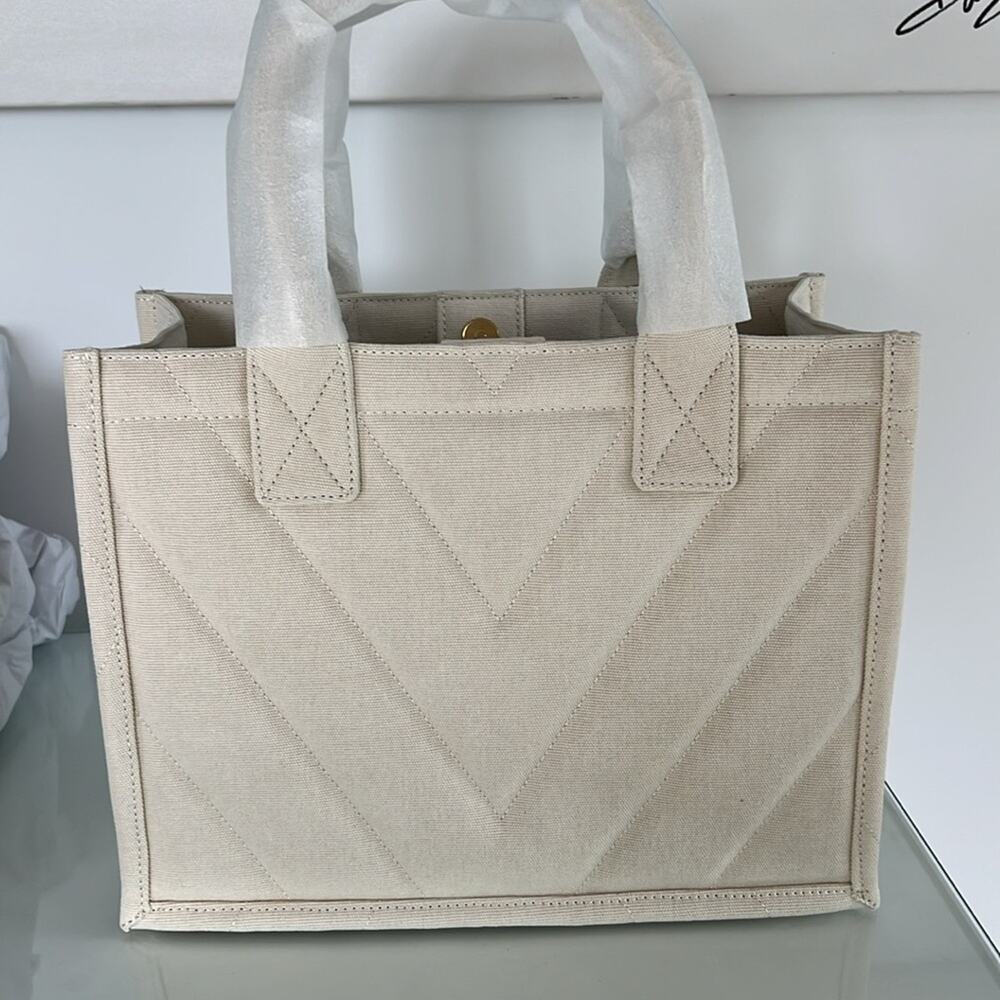 NWT $320 SANDRO Kabash quilted tote bag ecru / white - Picture 13 of 14